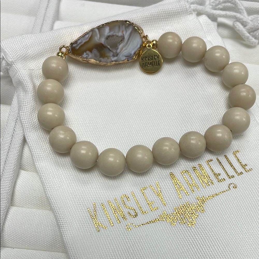 Kinsley Armelle Cream and Gold Riverstone Bracelet